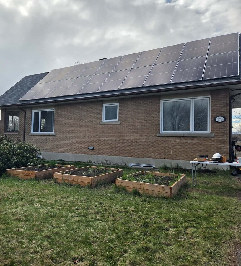 Installation solaire résidentielle Ealux — Chaudière-Appalaches 2026